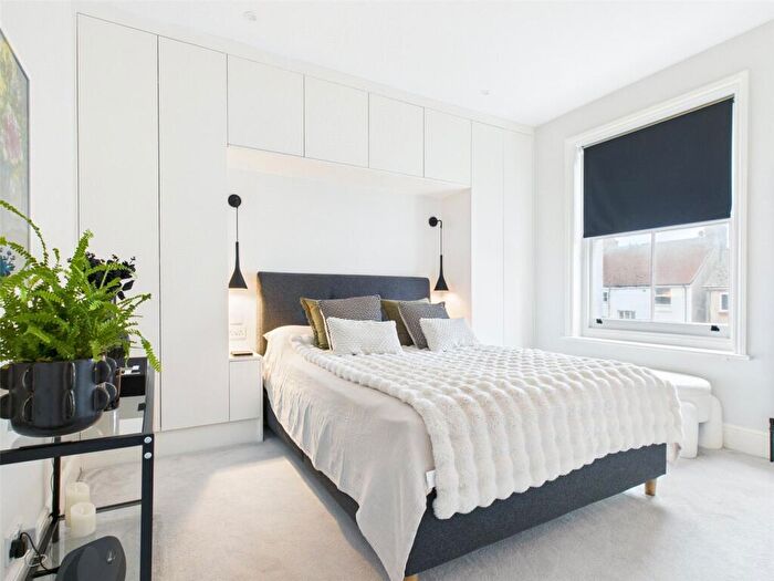 1 Bedroom Apartment To Rent In St James's Avenue, Kemptown, Brighton, BN2