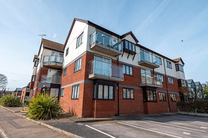 1 Bedroom Flat For Sale In Rampart Street, Southend-on-sea, SS3