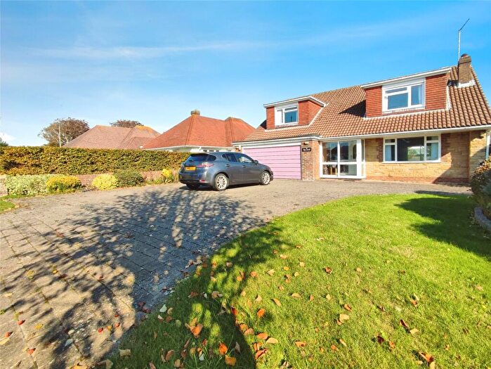4 Bedroom Detached House For Sale In Homelands Avenue, East Preston, Littlehampton, BN16