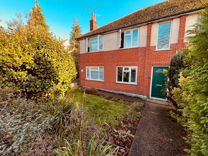 2 Bedroom Flat To Rent In Charminster Road, Bournemouth, BH8