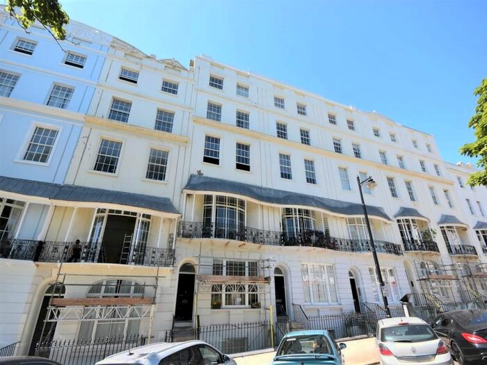 1 Bedroom Flat To Rent In Wellington Square, Hastings, TN34