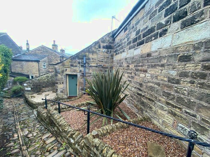 2 Bedroom Terraced House To Rent In The Square, East Morton, Keighley, BD20
