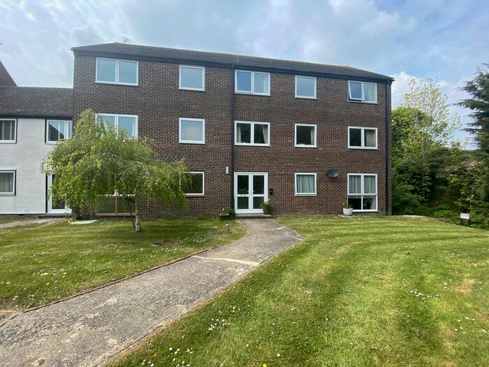 1 Bedroom Flat To Rent In Marden House, Dial Close, Barnham, PO22