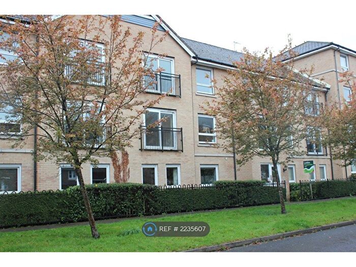 2 Bedroom Flat To Rent In Lillymill Chine, Basingstoke, RG24