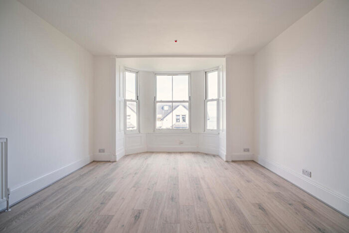 1 Bedroom Apartment To Rent In Plas Y Mor, Conway Road, LL34