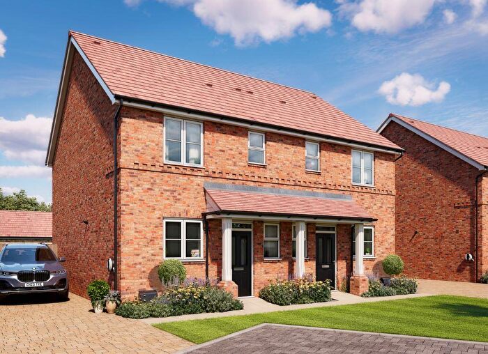 3 Bedroom Semi Detached House For Sale In Off Calvin Thomas Way, Wallingford, Oxfordshire, OX10