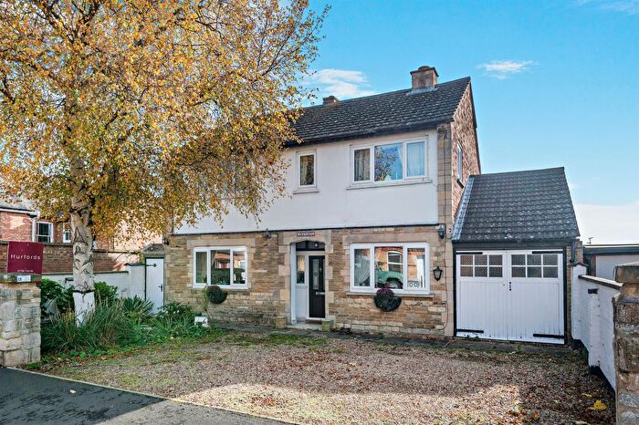 4 Bedroom Detached House For Sale In New Cross Road, Stamford, PE9