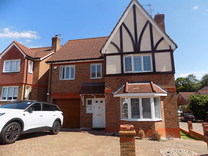 5 Bedroom Detached House To Rent In Mount Keen, Great Ashby, Stevenage, Hertfordshire, SG1