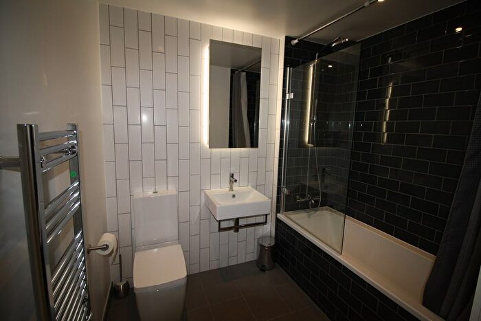 1 Bedroom Flat To Rent In Bonnet Street, London, E16