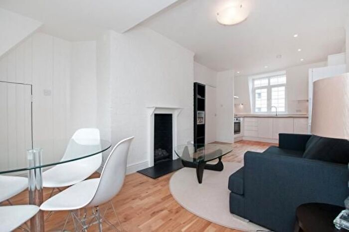 2 Bedroom Flat To Rent In Vauxhall Bridge Road, Westminster, SW1V