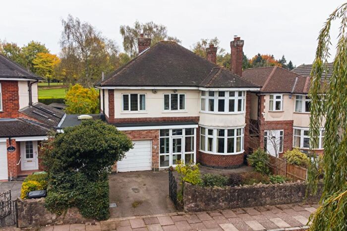 4 Bedroom Detached House For Sale In Wimborne Road, South Knighton, LE2