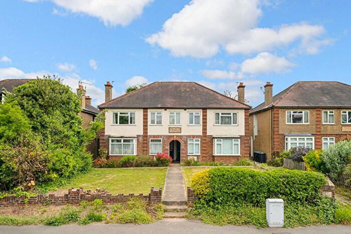 2 Bedroom Maisonette To Rent In Moor Lane, Chessington, KT9