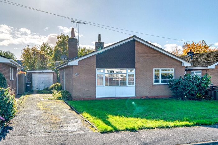 2 Bedroom Detached Bungalow For Sale In Whitehall Close, Rushwick, WR2