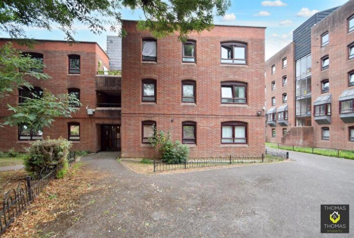 Studio To Rent In St. Nicholas Court, Gloucester, GL1