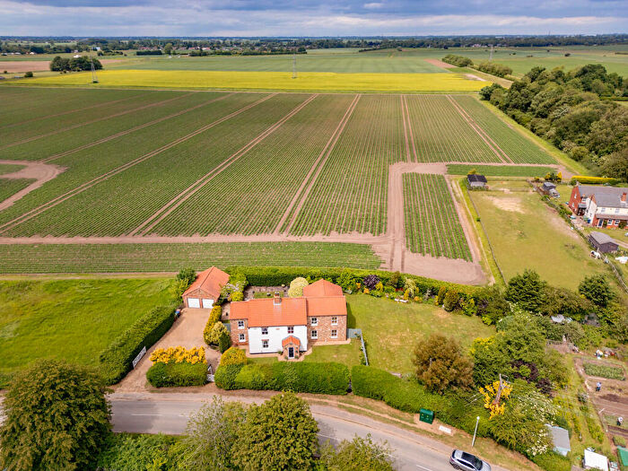 4 Bedroom Cottage For Sale In Newton-in-the-isle, Wisbech, PE13