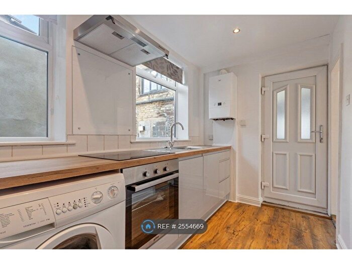 1 Bedroom Terraced House To Rent In Varley Street, Stanningley, Pudsey, LS28