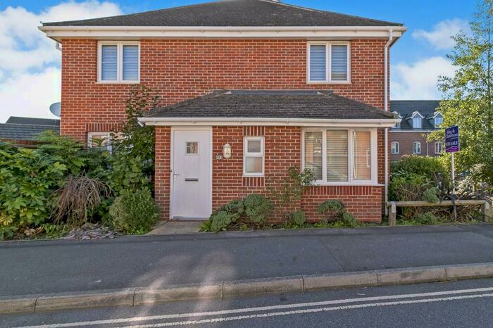 3 Bedroom House To Rent In Chichester, PO19