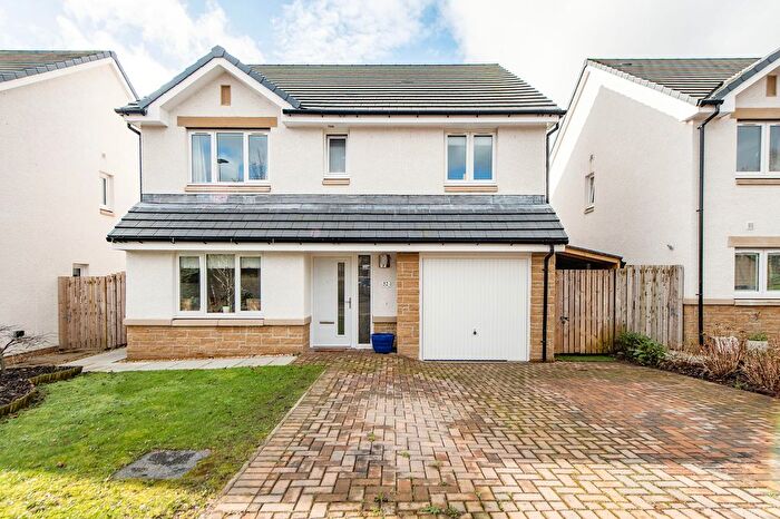 4 Bedroom Detached House For Sale In Duchlage Court, Crieff, PH7