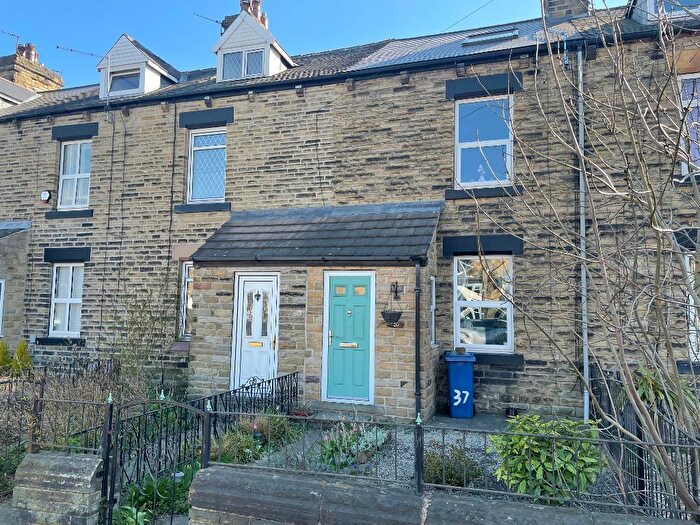 3 Bedroom Terraced House For Sale In Sheffield Road, Birdwell, Barnsley, South Yorkshire, S70