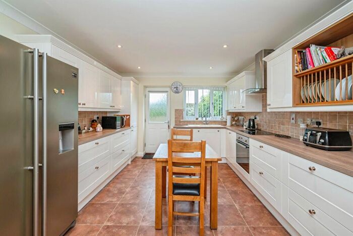 3 Bedroom Detached Bungalow For Sale In Purslane Drive, Caister-On-Sea, Great Yarmouth, NR30