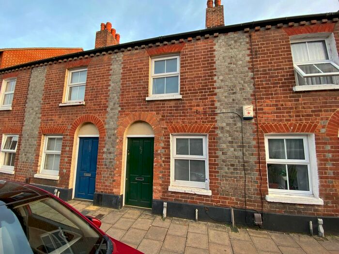 Terraced House To Rent In High Street, Theale, Reading, RG7