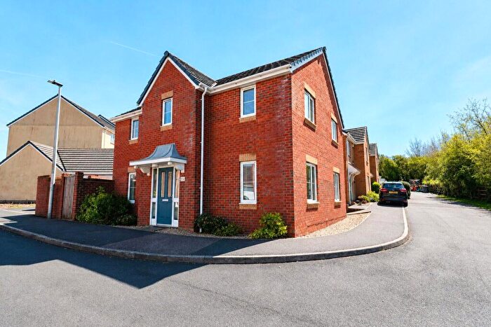 4 Bedroom Detached House For Sale In Nadder Meadow, South Molton, Devon, EX36