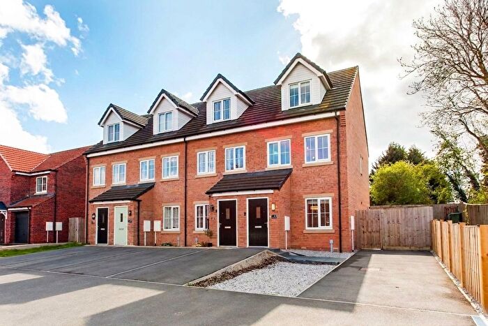 3 Bedroom Property For Sale In Almond Avenue, Barlborough, S43