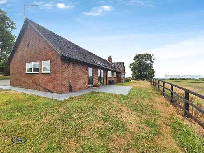 3 Bedroom Bungalow To Rent In Cross Lane, Bignall End, Stoke-On-Trent, ST7