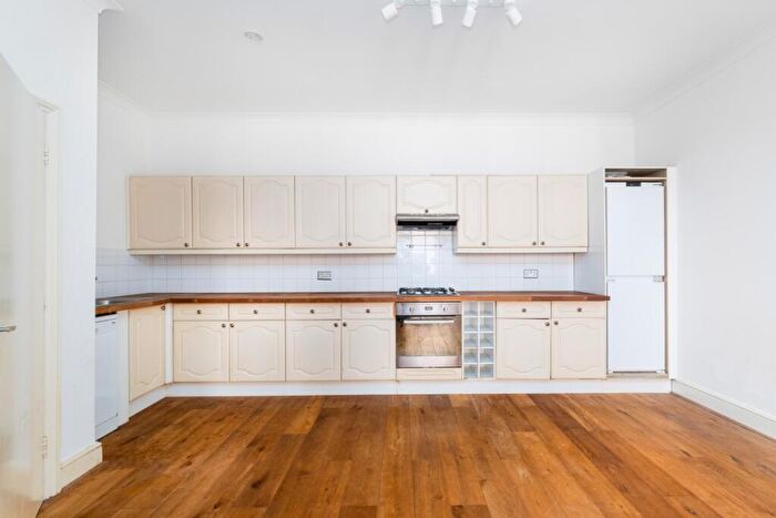 1 Bedroom Apartment To Rent In Shooters Hill Road Woolwich, SE18