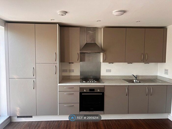 1 Bedroom Flat To Rent In Shapland Way, London, N13