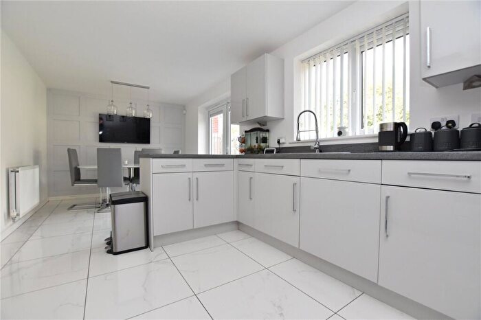 4 Bedroom Detached House For Sale In Piccolo Row, Churwell, Morley, Leeds, LS27