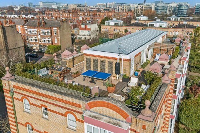 3 Bedroom Flat For Sale In Keble Place, Barnes, SW13