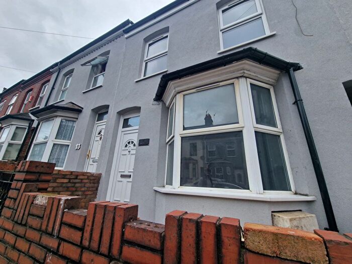 3 Bedroom Terraced House To Rent In Spencer Road, Luton, Bedfordshire, LU3