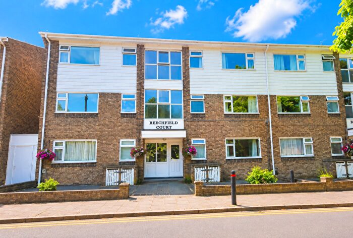 2 Bedroom Flat For Sale In Beechfield Court, Grimsby, DN34