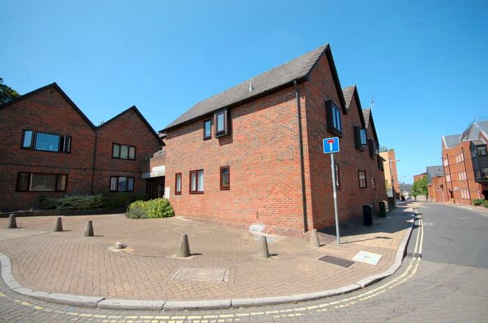 Flat To Rent In Winchester City Centre, SO23