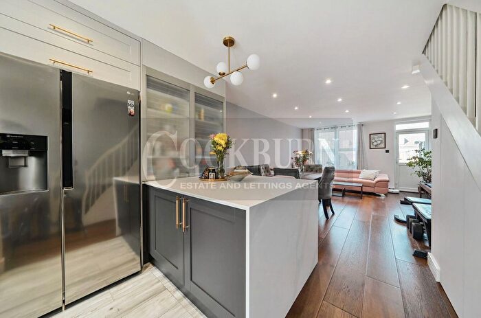 2 Bedroom Terraced House For Sale In Lonsdale Close, London, SE9