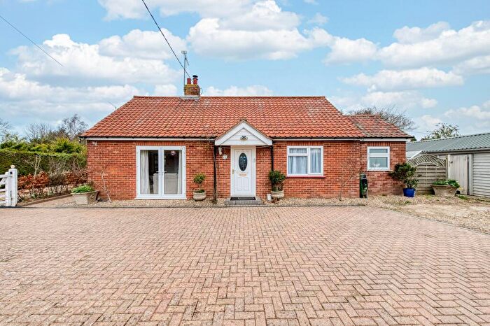 2 Bedroom Detached Bungalow For Sale In Pound Hill, Bacton, IP14