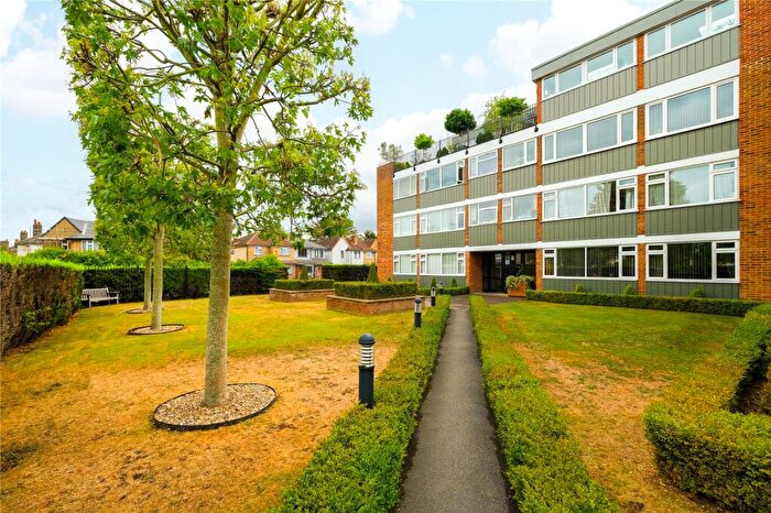 2 Bedroom Penthouse For Sale In Ashurst Drive, Barkingside, IG6