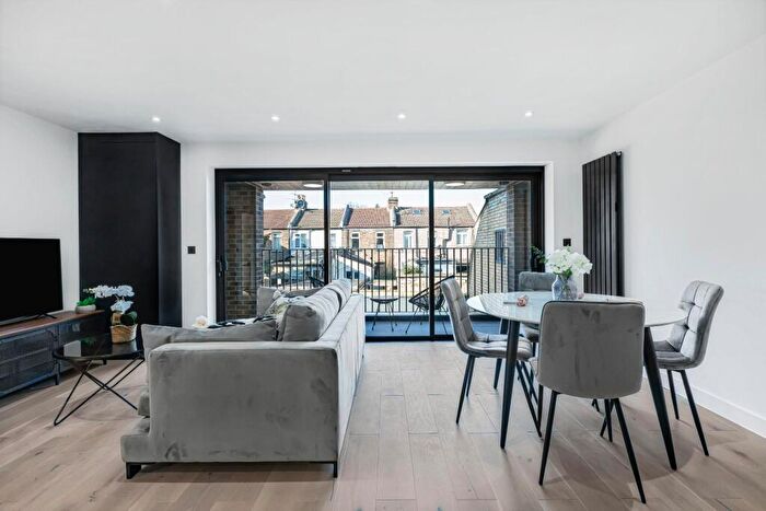 3 Bedroom Flat For Sale In Cleveland House, Clinton Road, E7
