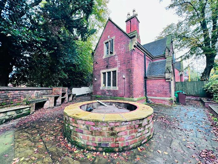 4 Bedroom House To Rent In Church Street, Nottingham, NG7