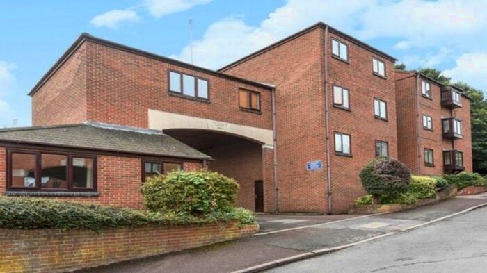 1 Bedroom Flat To Rent In Britannia Road, Banbury, OX16