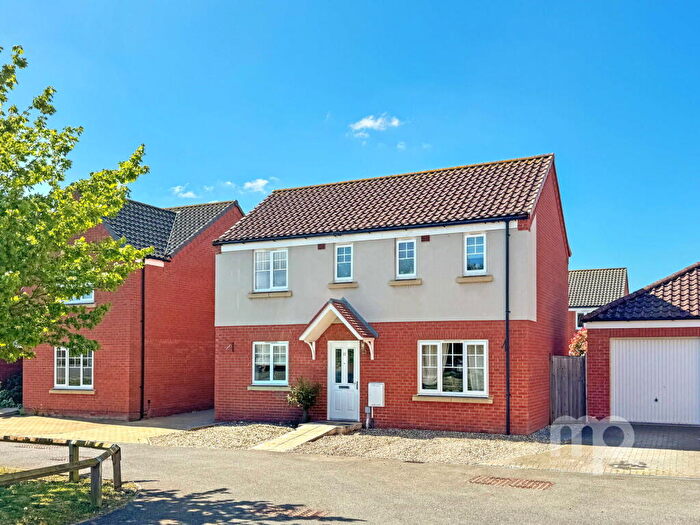 3 Bedroom Detached House For Sale In Reeve Way, Wymondham, NR18