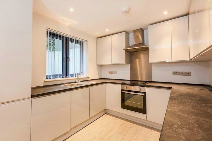 1 Bedroom Flat To Rent In Milton Road, Gravesend, Kent, DA12