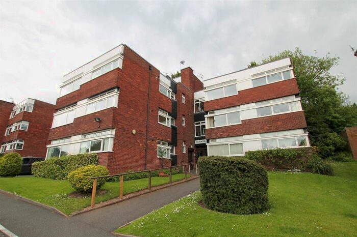 2 Bedroom Flat To Rent In Packwood House, Monmouth Drive, Sutton Coldfield, West Midlands, B73