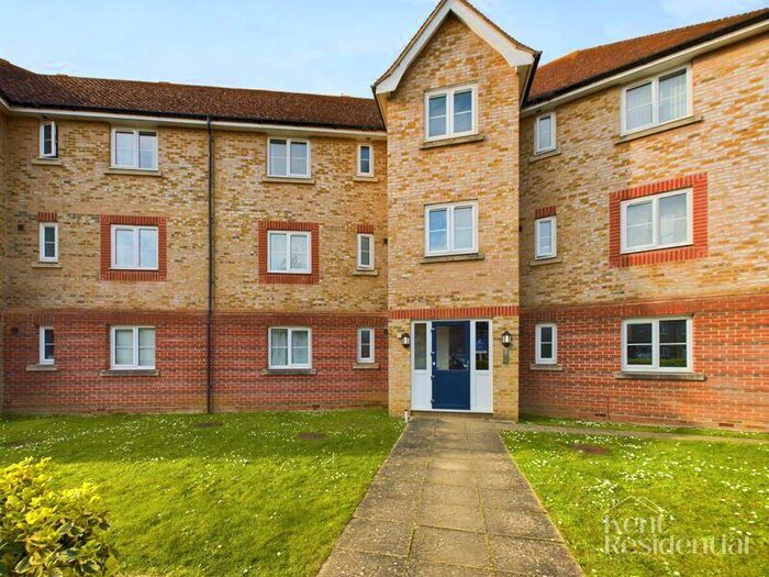 1 Bedroom Apartment To Rent In The Pintails, Chatham, Kent, ME4