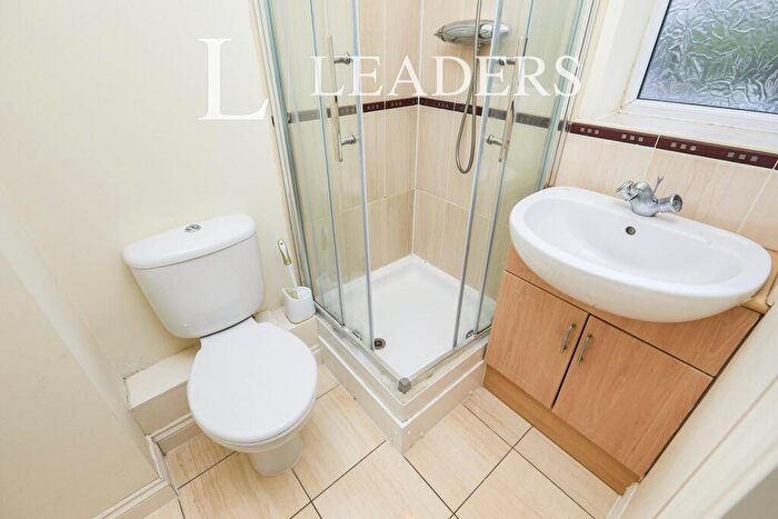 2 Bedroom Apartment To Rent In Peckerdale Gardens, Spondon, DE21