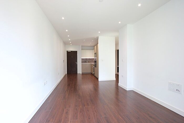 1 Bedroom Flat To Rent In Kingly Building, Woodberry Down, London, N4