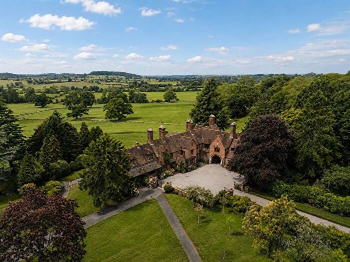 7 Bedroom Detached House For Sale In Grimshaw Hill, Ullenhall, B95
