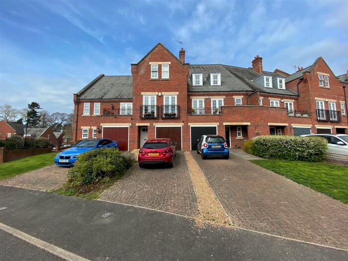 3 Bedroom Terraced House To Rent In Azalea Close, London Colney, St Albans, AL2