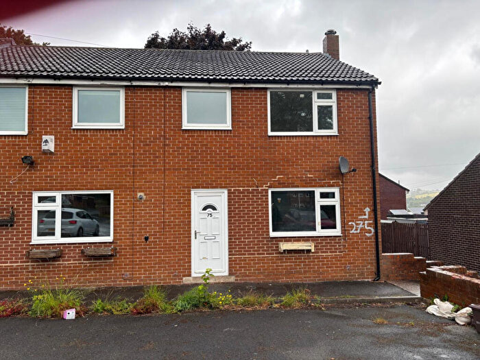 1 Bedroom Flat For Sale In Whinney Hill Park, Brighouse, West Yorkshire, HD6